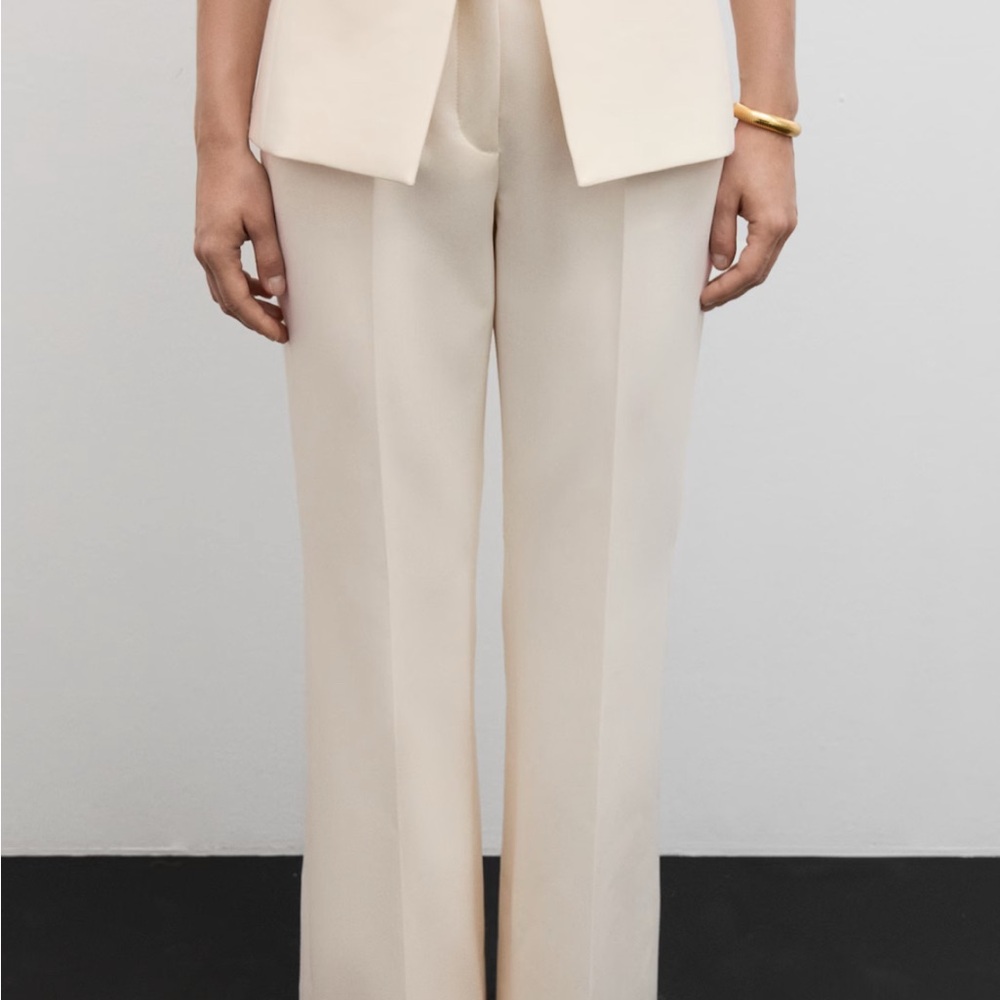 Elegant Flat White Trousers - Picture 2 of 2